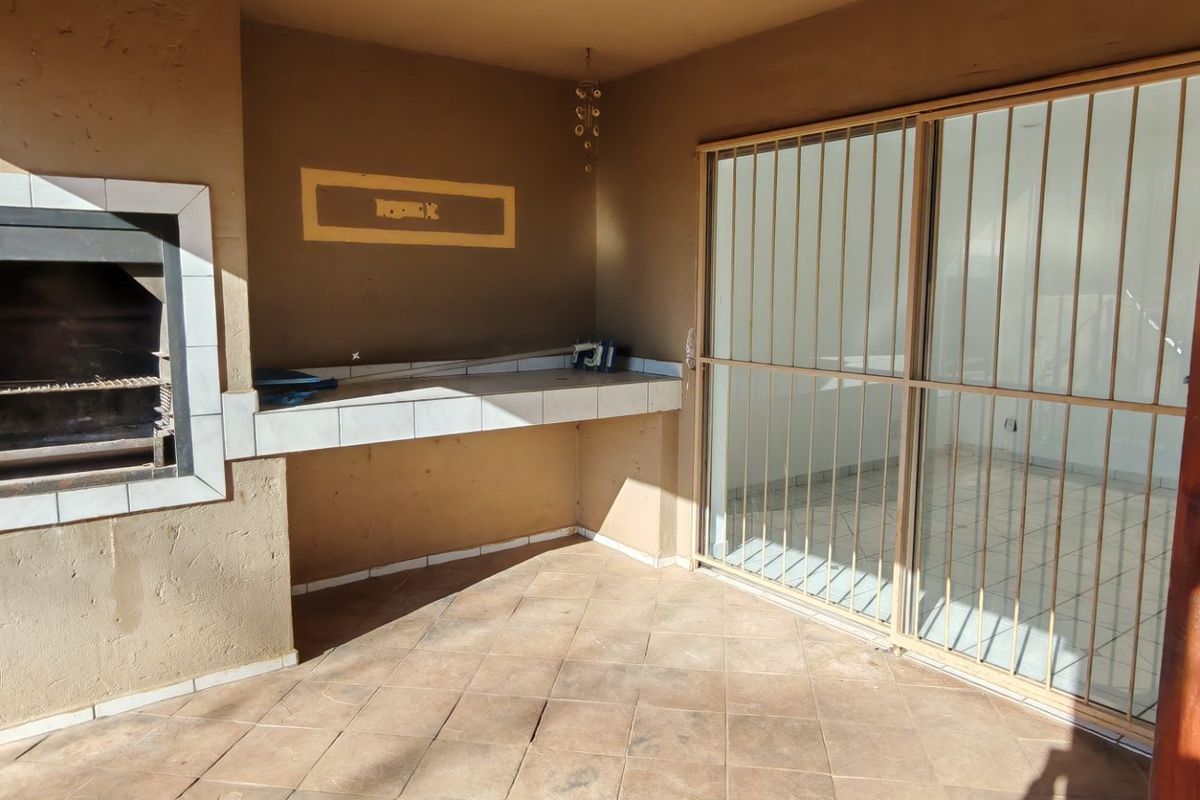 FOR SALE!! 3 Bedroom Townhouse  in Celtisdal - Photo 4