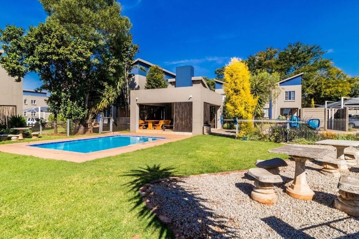 Compact Home with Pool and Modern Comforts - Photo 3