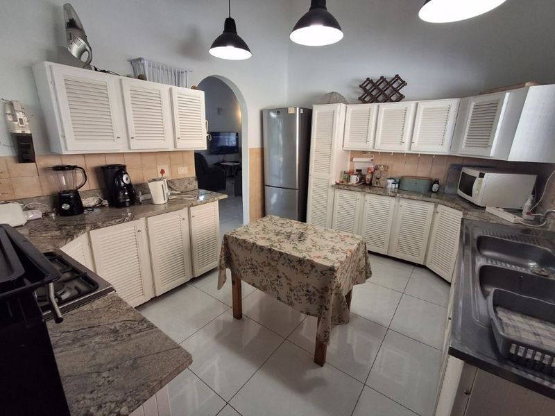 Immaculate character filled family residence with Ocean views and the added bonus of potential income generating accommodation. ABSOLUTE Value for money!!!!! - Photo 10