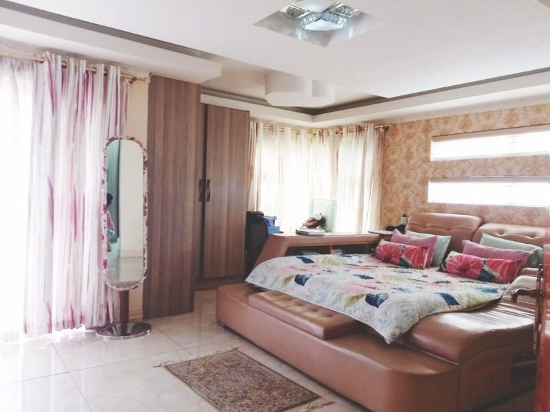 5 Bedroom House For Sale in Parklands Estate.. - Photo 10