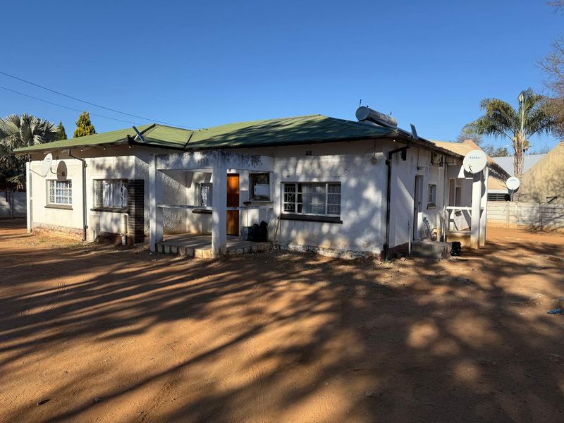 INVESTMENT OPPORTUNITY: MULTI-TENANTED BACHELOR UNITS FOR SALE – POLOKWANE!!! - Photo 9