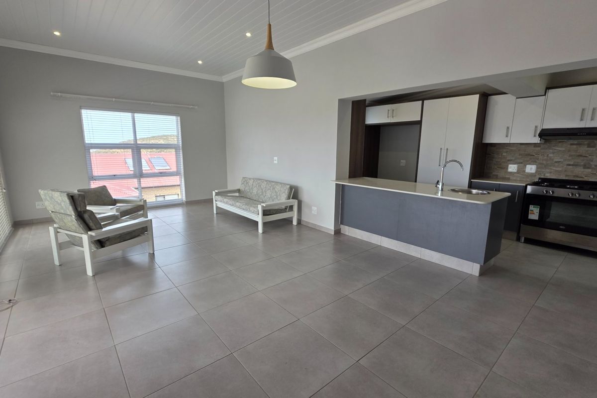 Beautiful Duet House... Established and Popular Neighborhood !!! - Photo 4