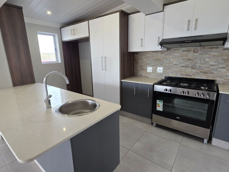 Beautiful Duet House... Established and Popular Neighborhood !!! - Photo 7