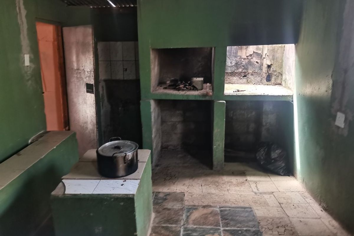 Commercial property for sale in KwaNobuhle - Photo 5