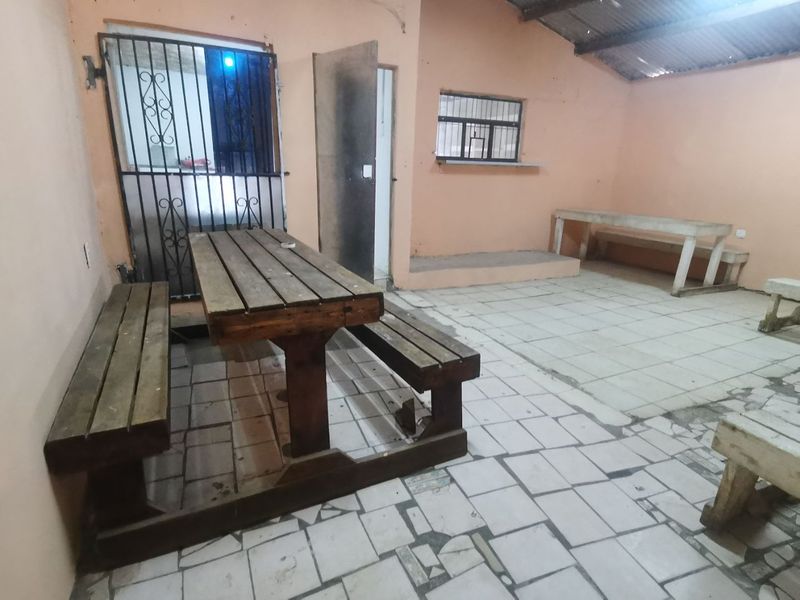 Commercial property for sale in KwaNobuhle - Photo 9