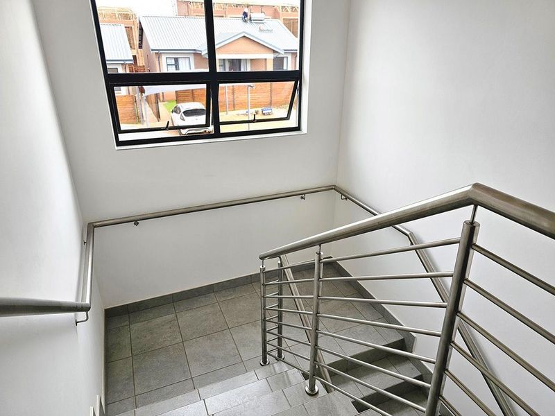 3 Bedroom 2.5 Bathroom Duplex to rent at Brookehaven - Photo 8