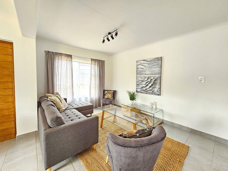 3 Bedroom 2.5 Bathroom Duplex to rent at Brookehaven - Photo 6