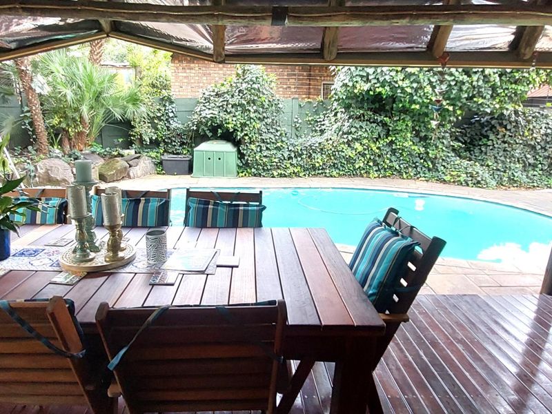 PERFECT SPACE, PERFECT LOCATION! - Photo 7