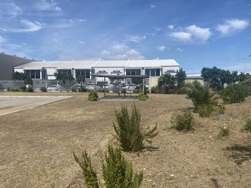 Modern and secure premises to let in the sought after area of Airport City - Photo 3