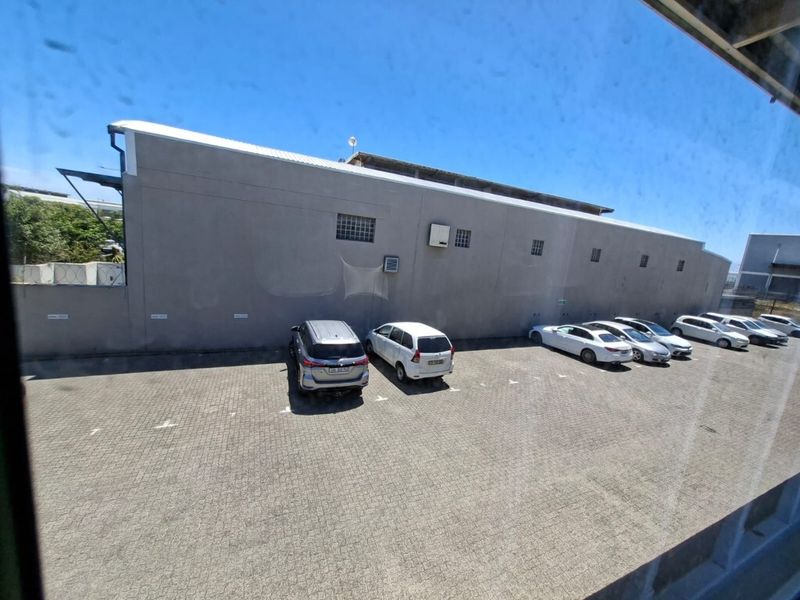 220m2 for rent in Glenkey Place, AIrport City - Photo 5