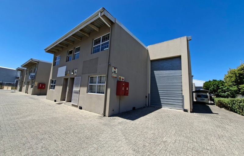 220m2 for rent in Glenkey Place, AIrport City