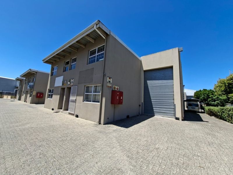 220m2 for rent in Glenkey Place, AIrport City