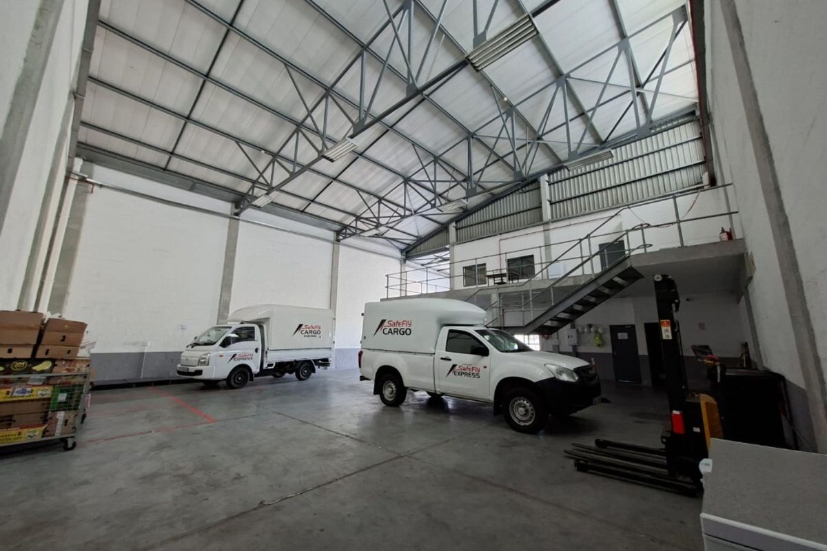 404 m2 Unit in popular CTX Business park in the Airport Precint - Photo 4