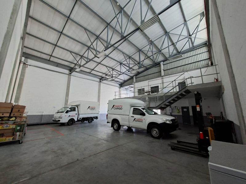 404 m2 Unit in popular CTX Business park in the Airport Precint - Photo 4