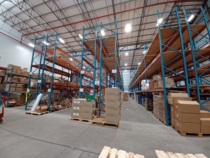 A Grade warehouse , 14metre high, Sprinkler system - Photo 9