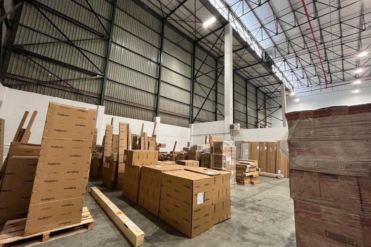 A Grade warehouse , 14metre high, Sprinkler system - Photo 3