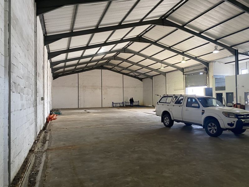 Fully Let Investment Property in Airport Industria - Photo 10