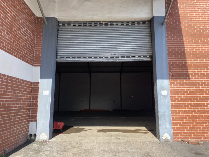 Fully Let Investment Property in Airport Industria - Photo 7