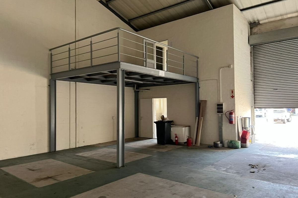 SOLE MANDATE! Neat unit in a secure park available to let in Airport City - Photo 3