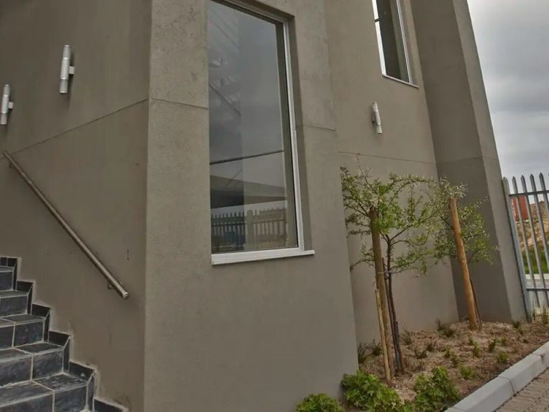 14154m2 Warehouse to Rent in Montague Park, Milnerton - Photo 3