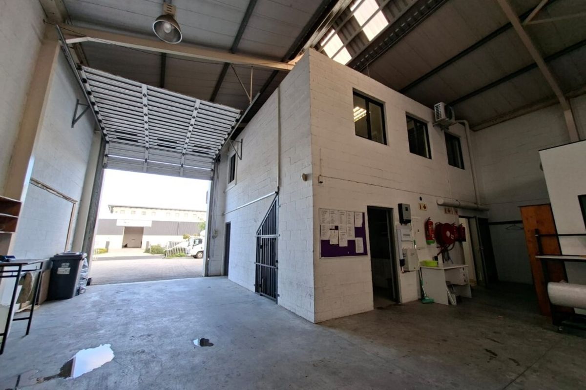Industrial unit available for rent in Airport City - Photo 5