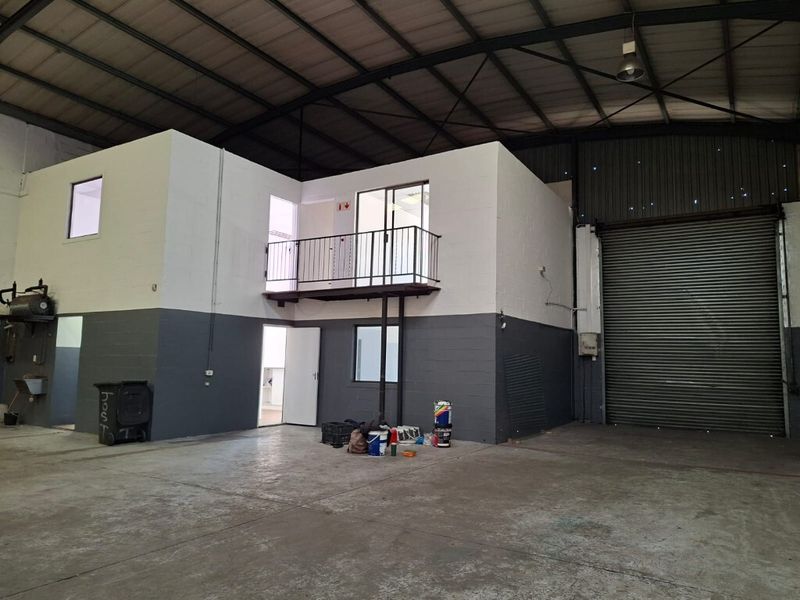 6700m2 warehouse to let or for sale in Bellville - Photo 8