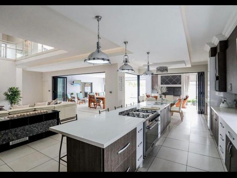 Modern 4 Bedroom Home with Cinema and entertainment room FOR SALE in Zambezi Country Estate, Montana - Photo 8