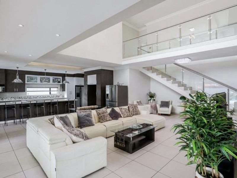 Modern 4 Bedroom Home with Cinema and entertainment room FOR SALE in Zambezi Country Estate, Montana - Photo 2