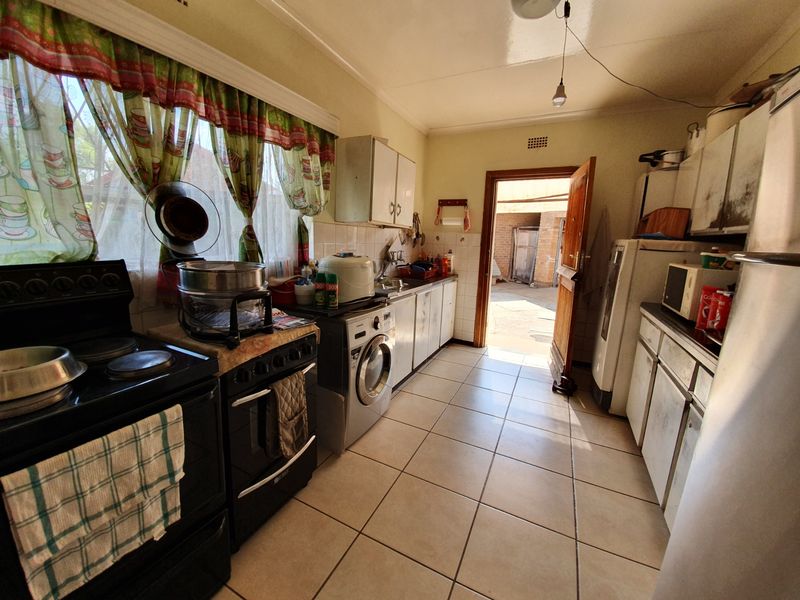 House For Sale in Ventersdorp Central - Photo 6