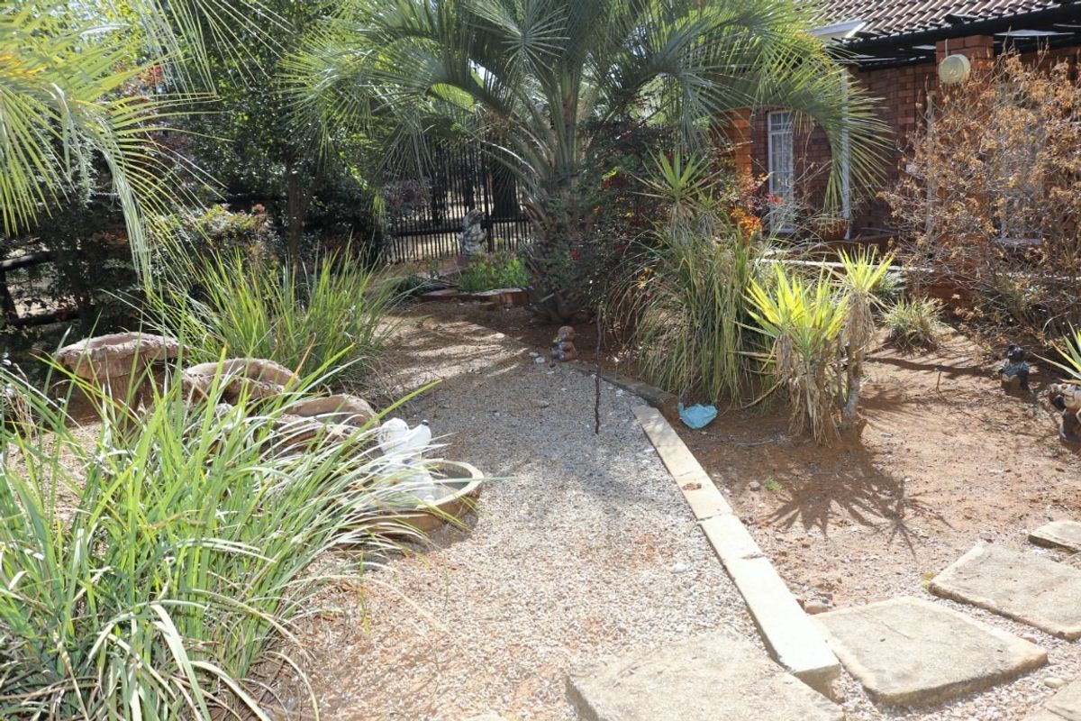 House For Sale in Tedderfield AH - Photo 3