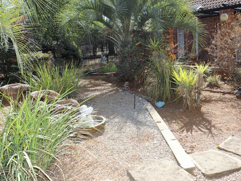 House For Sale in Tedderfield AH - Photo 3