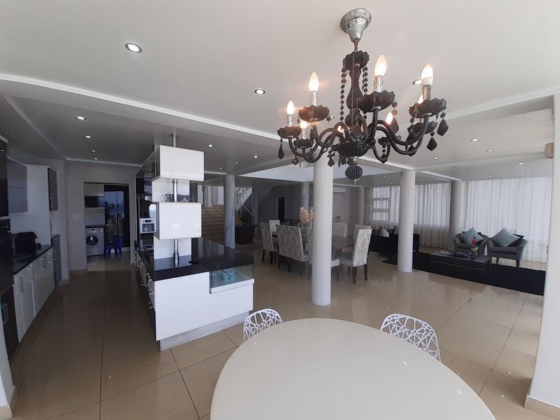 House For Sale in Tinley Manor - Photo 3