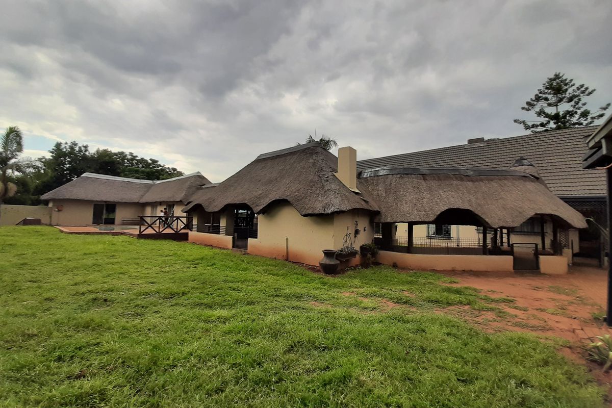 Farm For Sale in Heatherdale AH - Photo 2