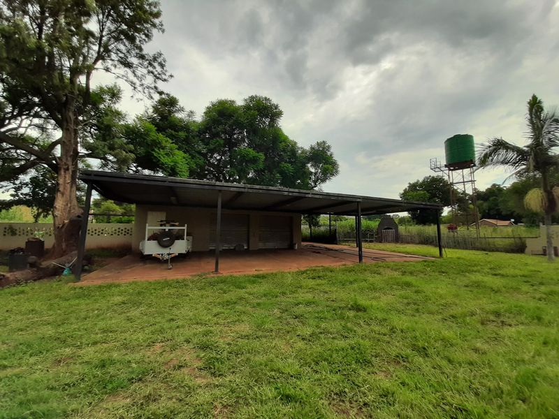 Farm For Sale in Heatherdale AH - Photo 5