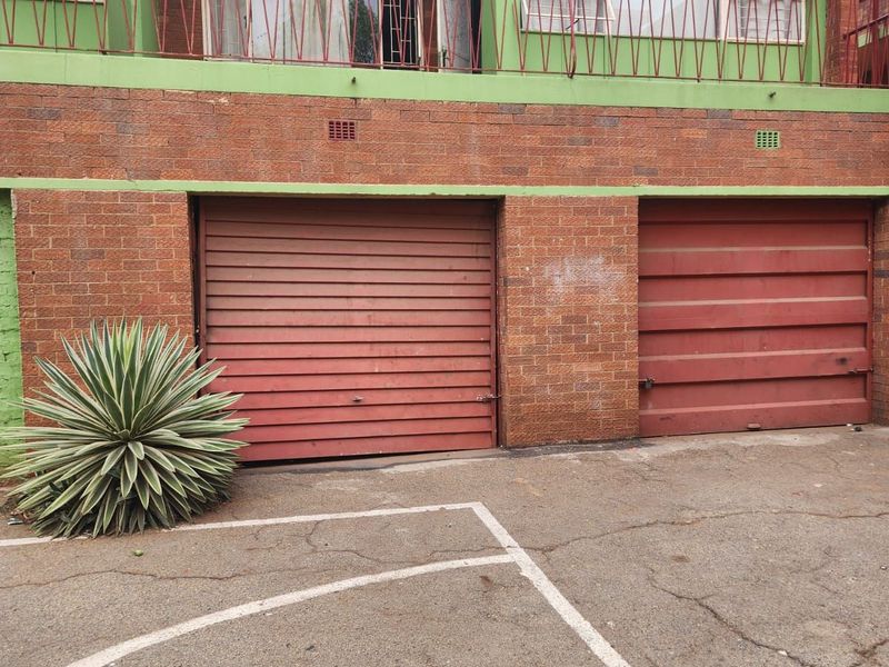 Apartment For Sale in Vanderbijlpark Cw 1 - Photo 9