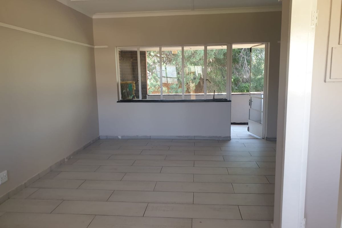 Apartment For Sale in Stilfontein Ext 1 - Photo 4