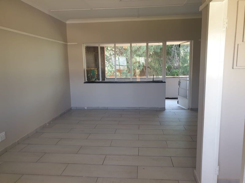 Apartment For Sale in Stilfontein Ext 1 - Photo 5