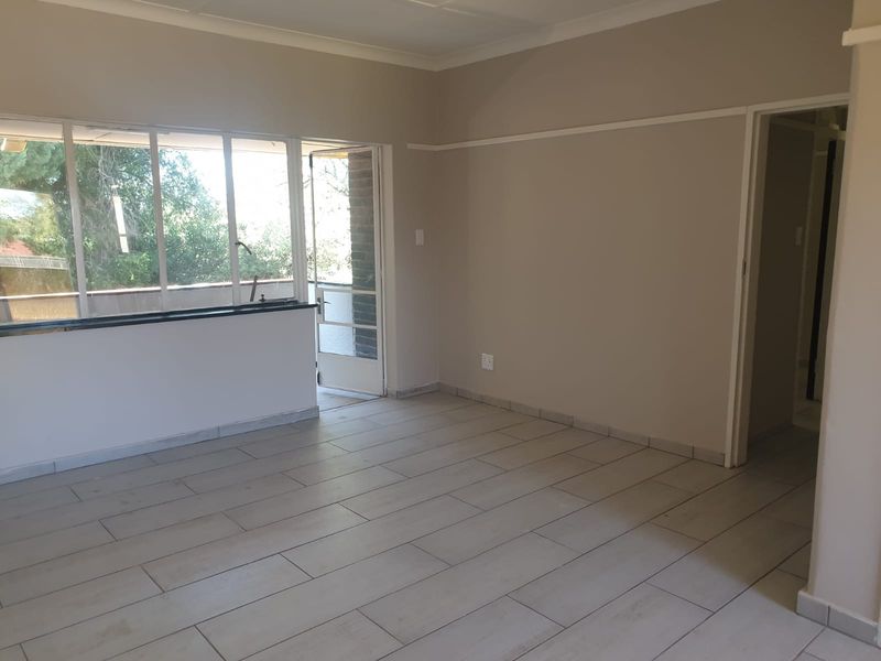Apartment For Sale in Stilfontein Ext 1 - Photo 5