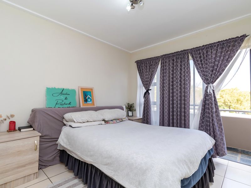 Apartment To Rent in Jackal Creek Golf Estate - Photo 5