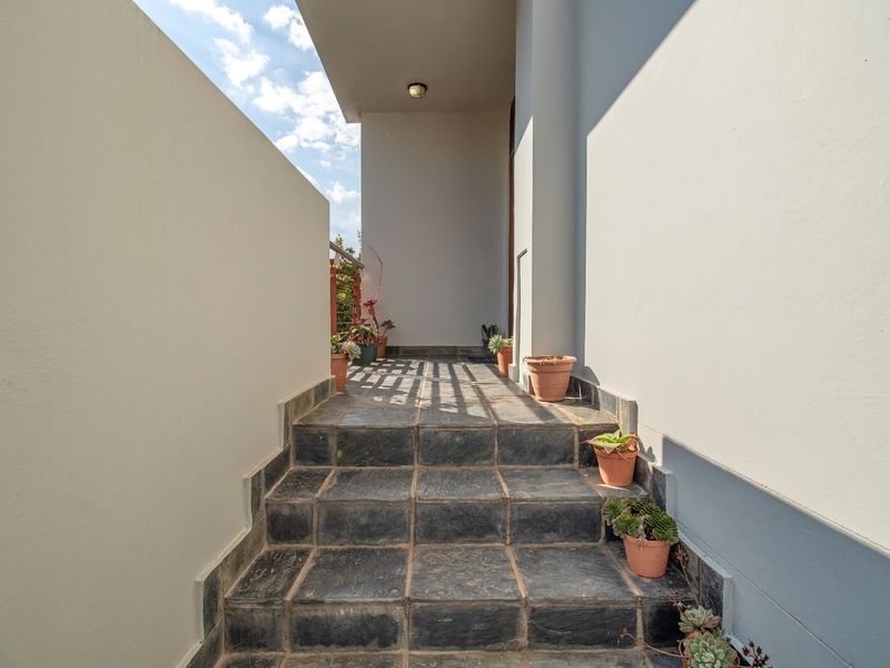 Apartment To Rent in Jackal Creek Golf Estate - Photo 2