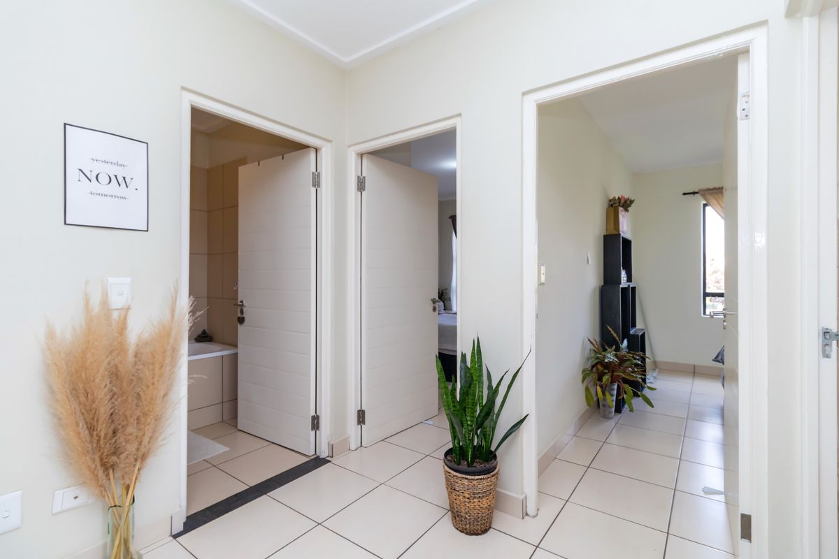 Apartment To Rent in Jackal Creek Golf Estate - Photo 3