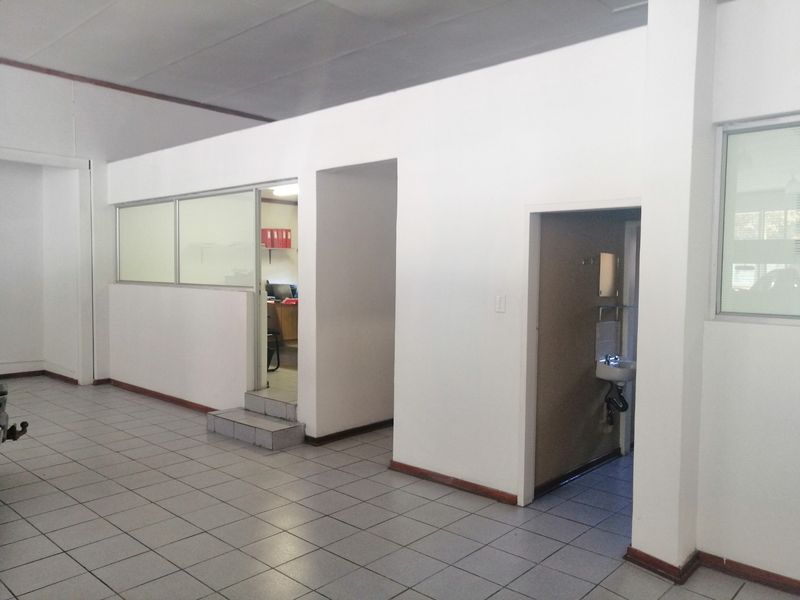 House For Sale in Klerksdorp Central - Photo 5