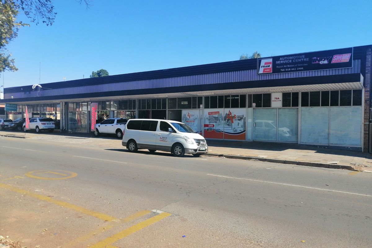 House For Sale in Klerksdorp Central - Photo 2