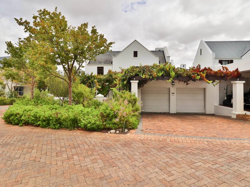 House For Sale in De Zalze Winelands Golf Estate - Photo 2