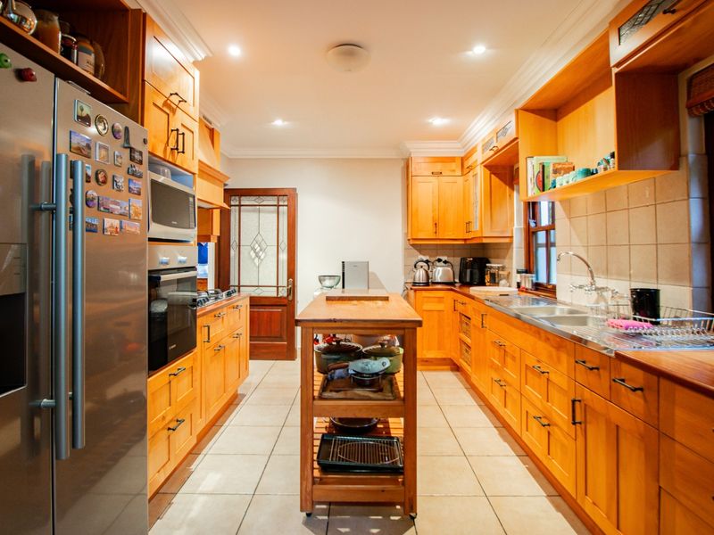 House For Sale in De Zalze Winelands Golf Estate - Photo 8