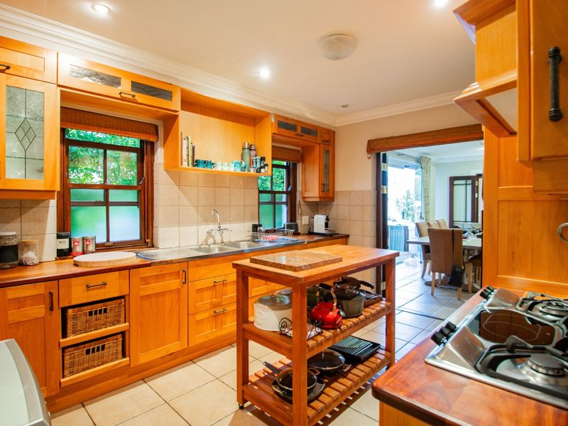 House For Sale in De Zalze Winelands Golf Estate - Photo 7