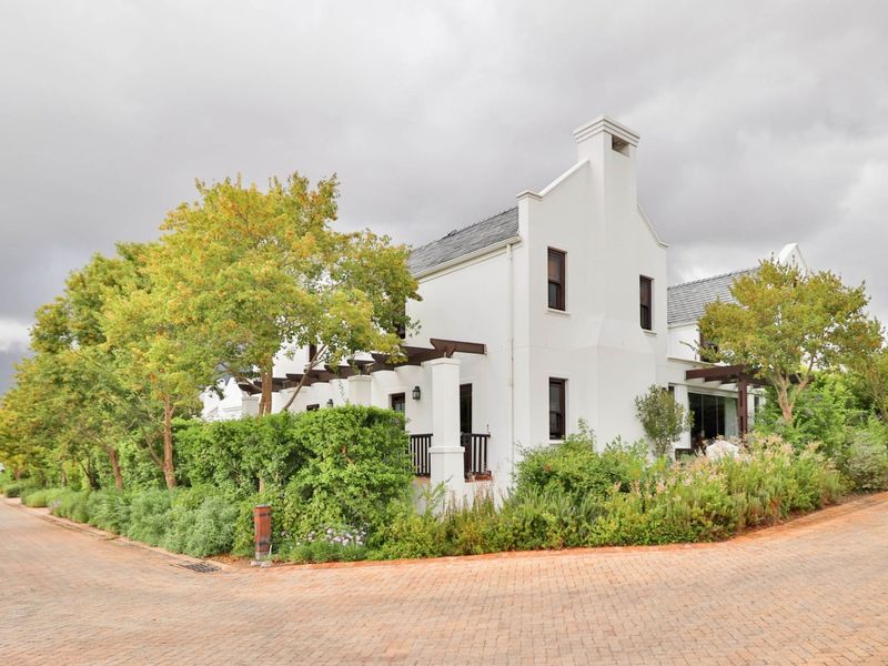 House For Sale in De Zalze Winelands Golf Estate - Photo 4