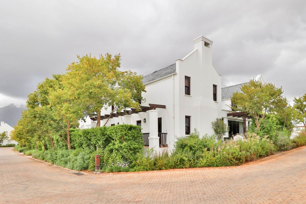 House For Sale in De Zalze Winelands Golf Estate - Photo 4