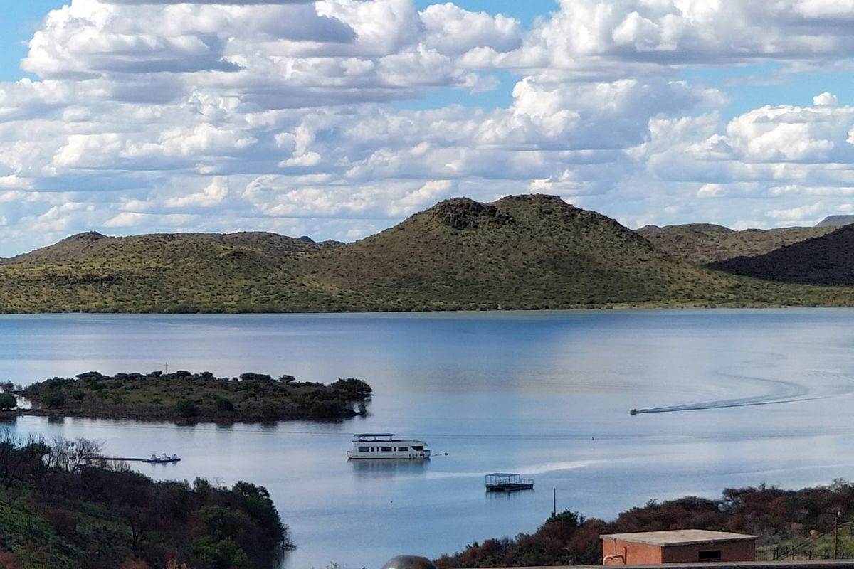 House For Sale in Vanderkloof - Photo 4