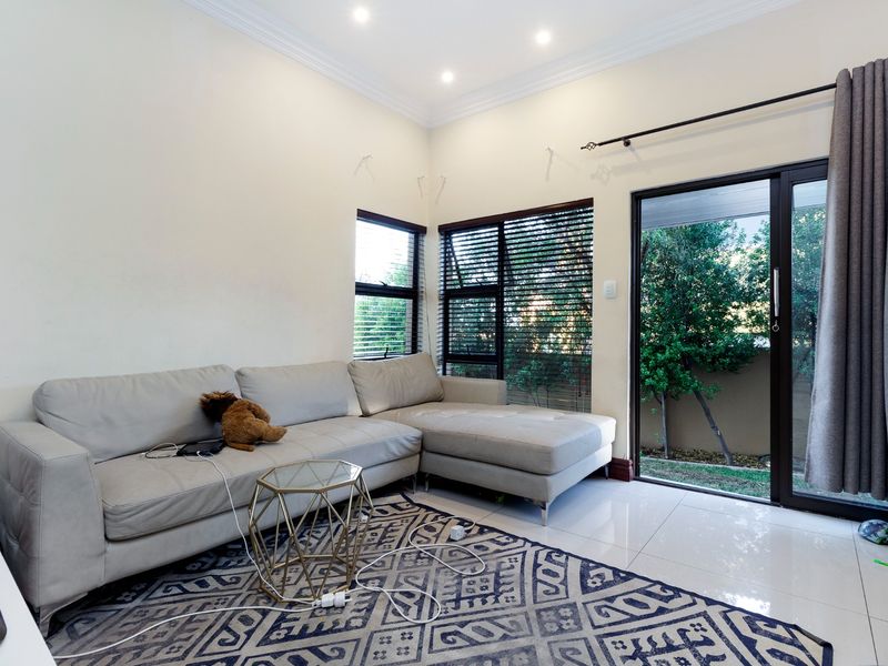 House To Rent in Blue Valley Golf Estate - Photo 3